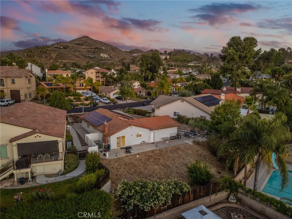30265 Buck Tail Drive, Canyon Lake, CA 92587