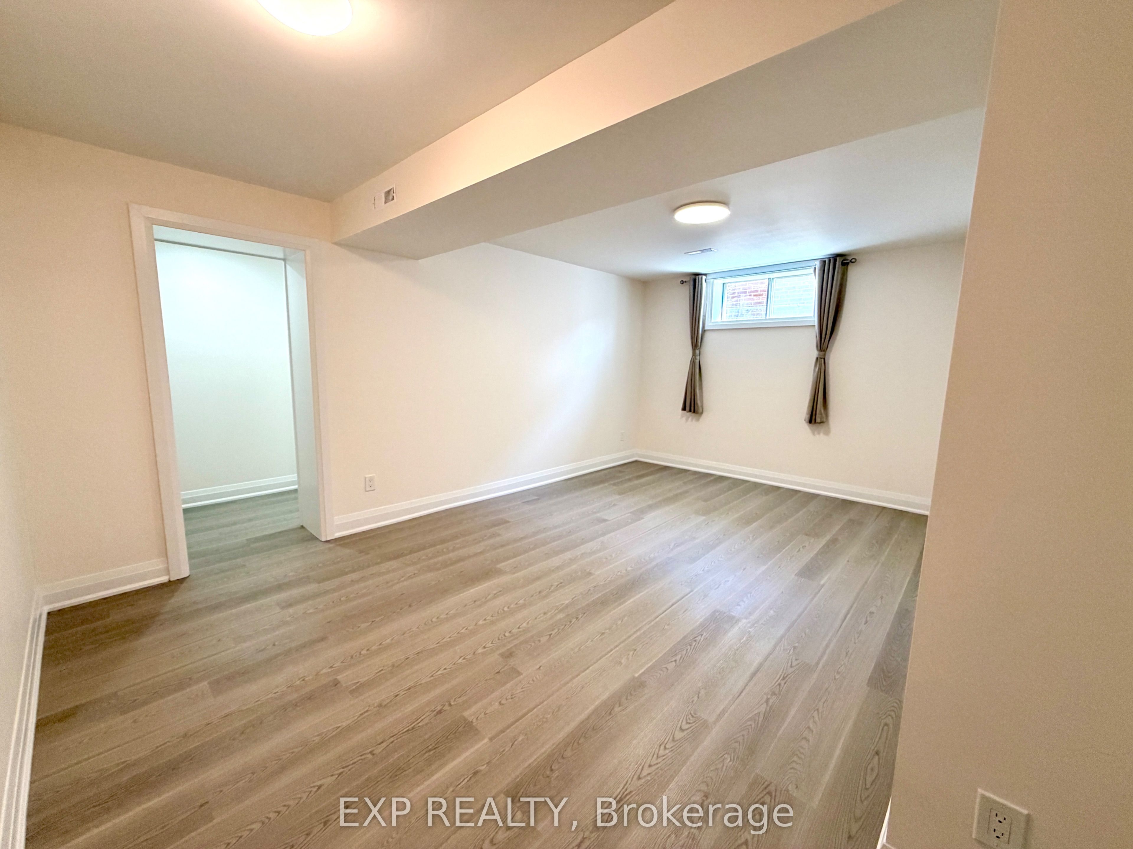 Additional image 4 of Lower-343 Chester Le Boulevard, Toronto, ON, M1W 2K8