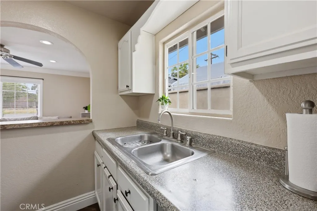 Additional image 8 of 456 N Linden Pl, Anaheim, CA 92801