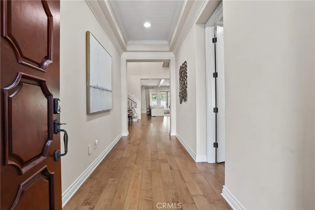 10 Shadybend, Irvine, CA 92602 photo 2