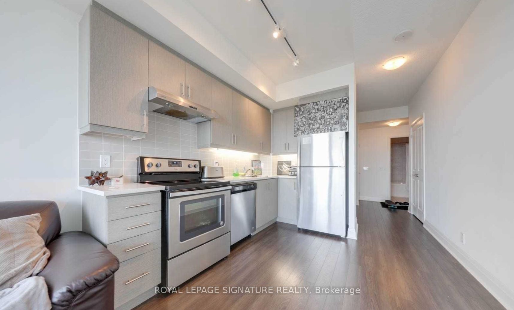 1407-17 Zorra Street, Toronto, ON, M8Z 4Z6