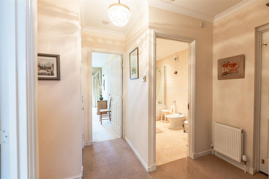 Additional image 23 of 3 bed flat for salePocketts Wharf, Marina, Swansea SA1