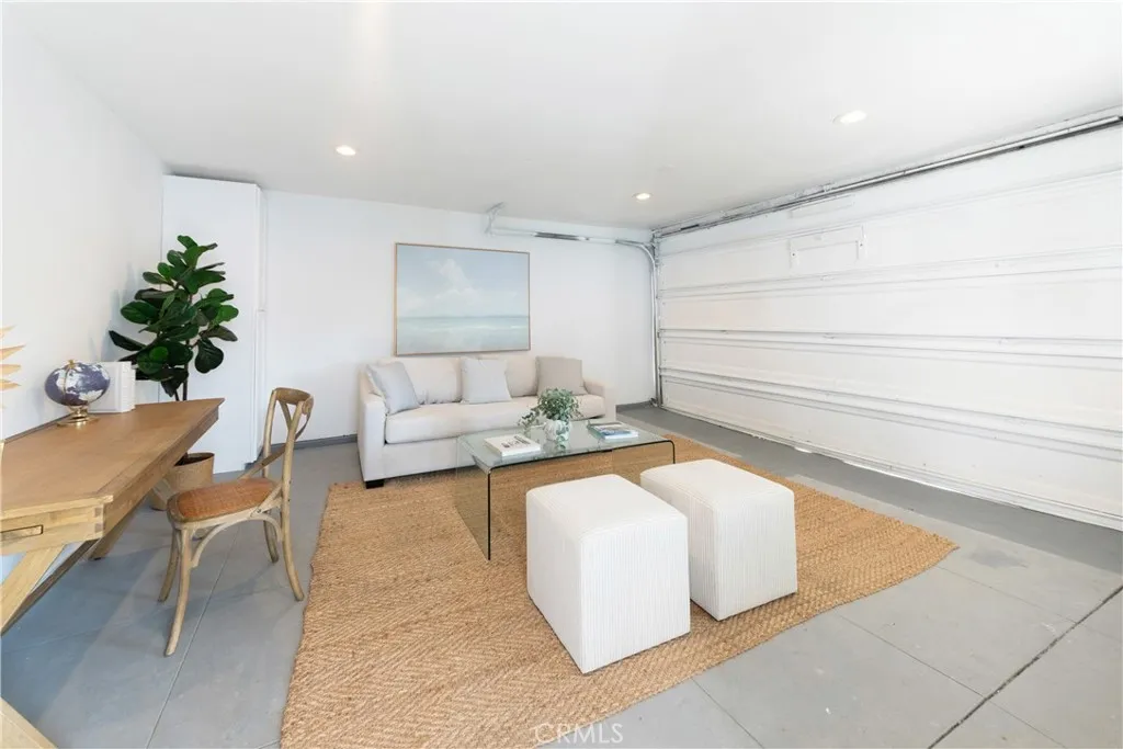 Additional image 53 of 3890 S Harvard Boulevard, Los Angeles, CA 90062