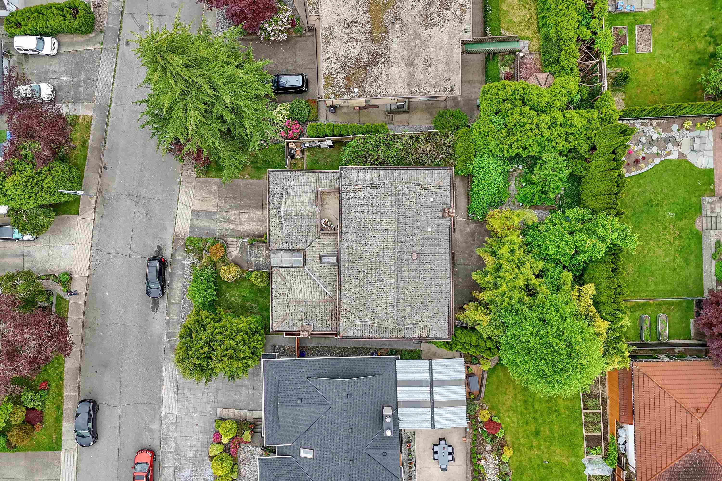 Additional image 2 of 5460 Braelawn Drive, Burnaby, BC, V5B 4R7