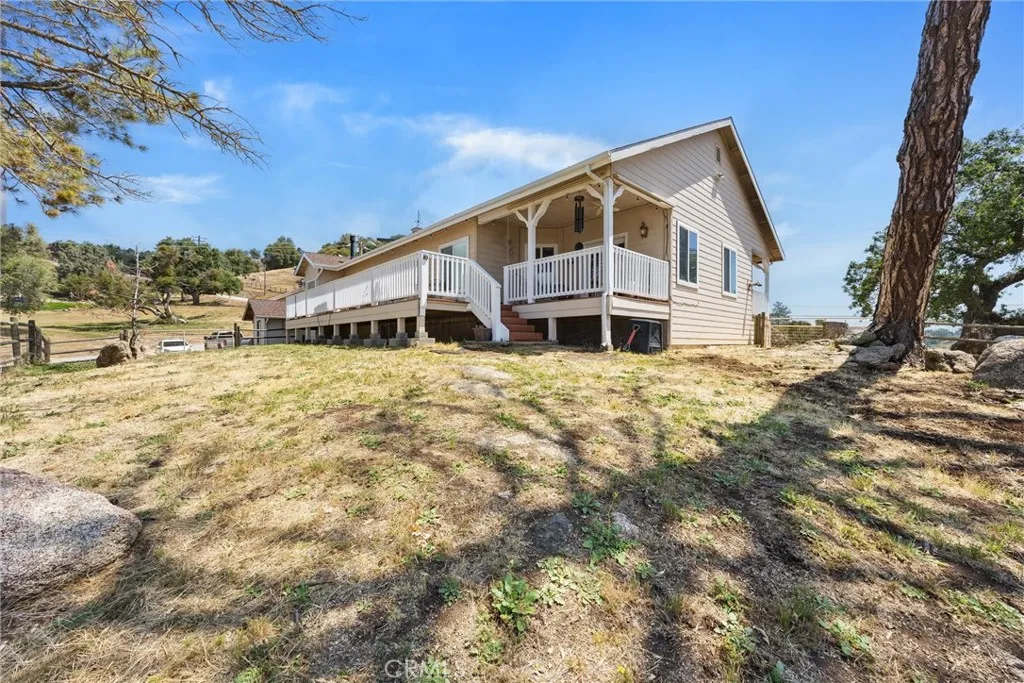 19351 Quail Dr, Tehachapi, CA 93561