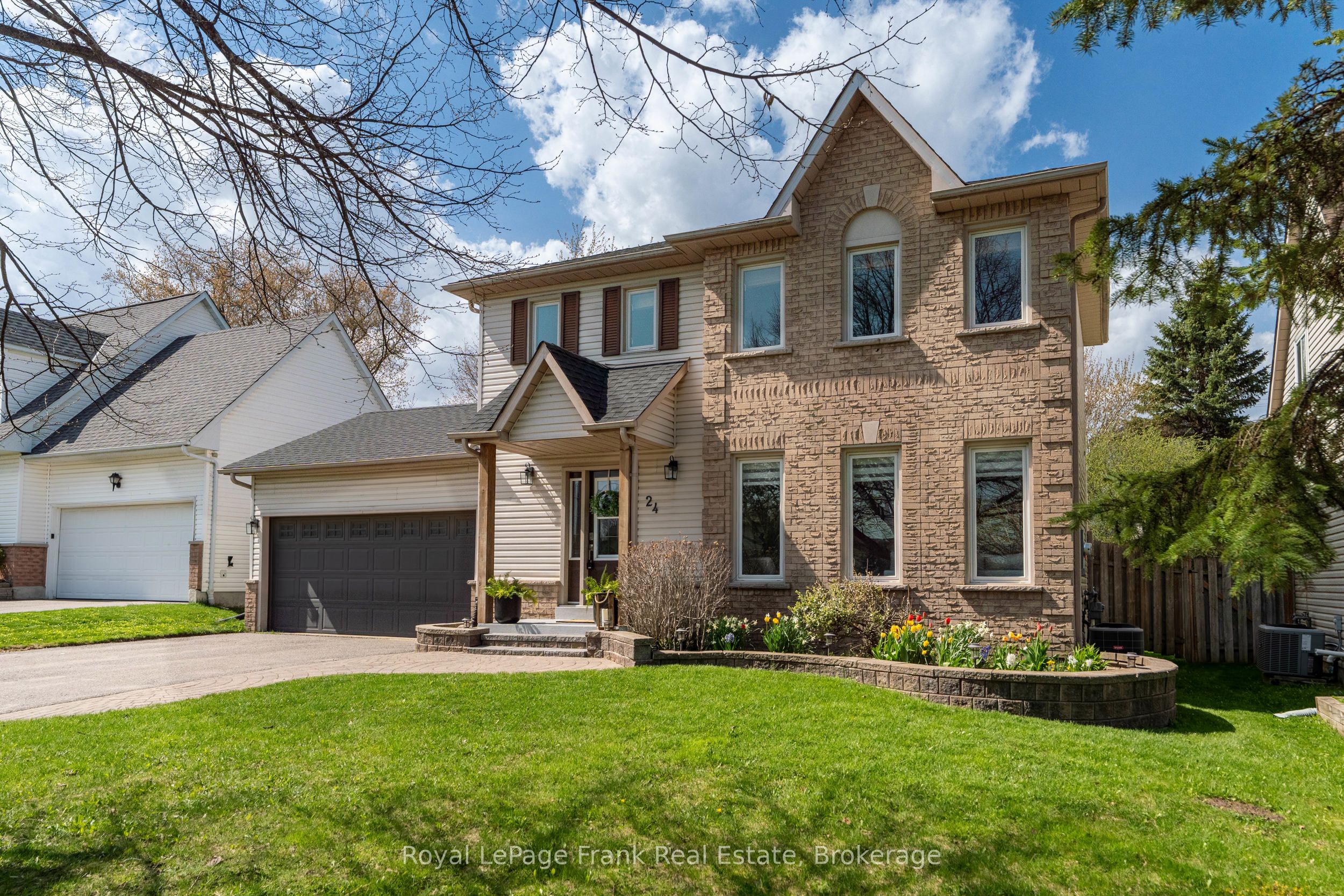 24 Mcguire Crescent, Uxbridge, ON, L9P 1G7