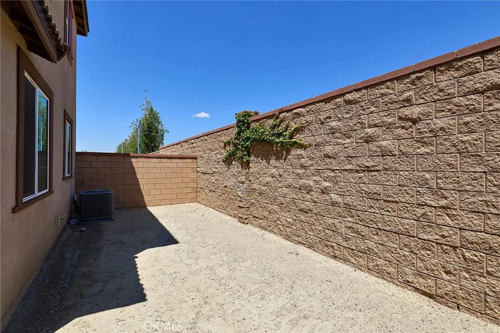 Additional image 7 of 16534 Stone Pine Lane, Fontana, CA 92336