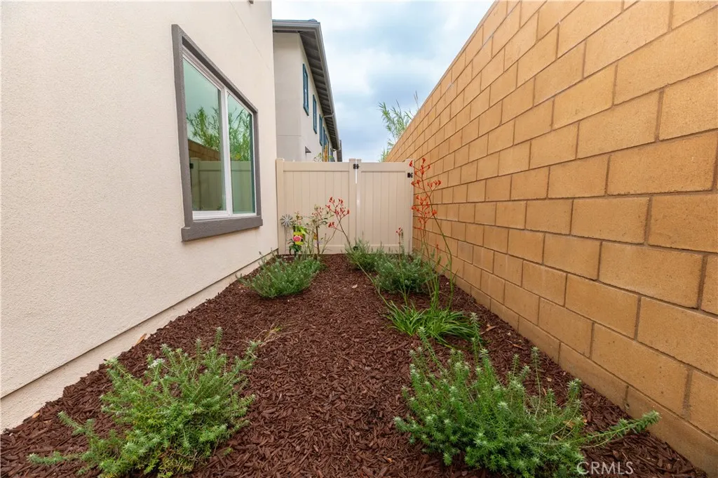 Additional image 91 of 8185 Amerena Way, Fontana, CA 92335
