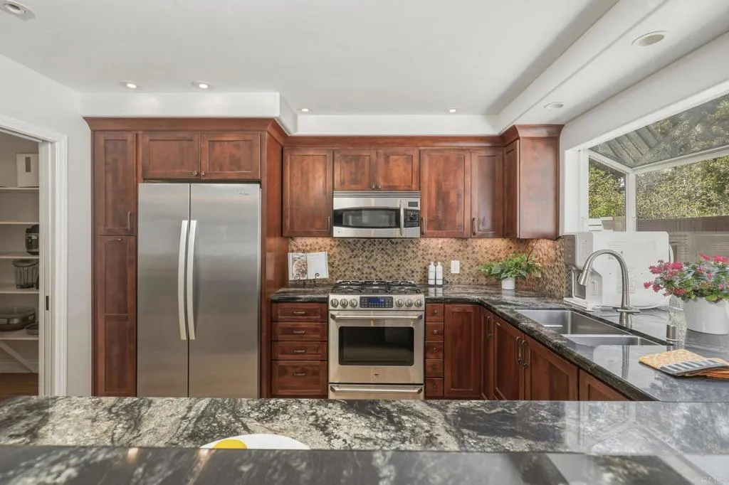 Additional image 73 of 11120 Forestview Lane, San Diego, CA 92131