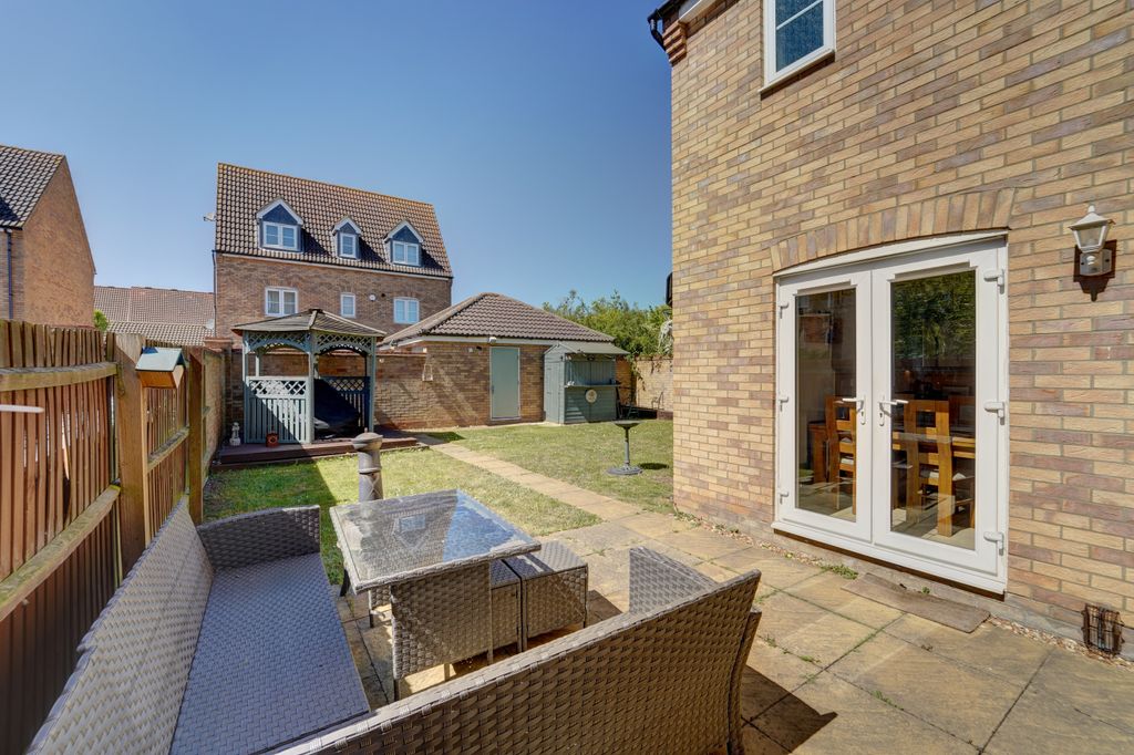 Additional image 37 of 5 bed detached house for saleMaskell Drive, Bedford MK41