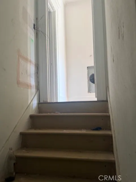 Additional image 44 of 138 N Manhattan Pl, Los Angeles, CA 90004