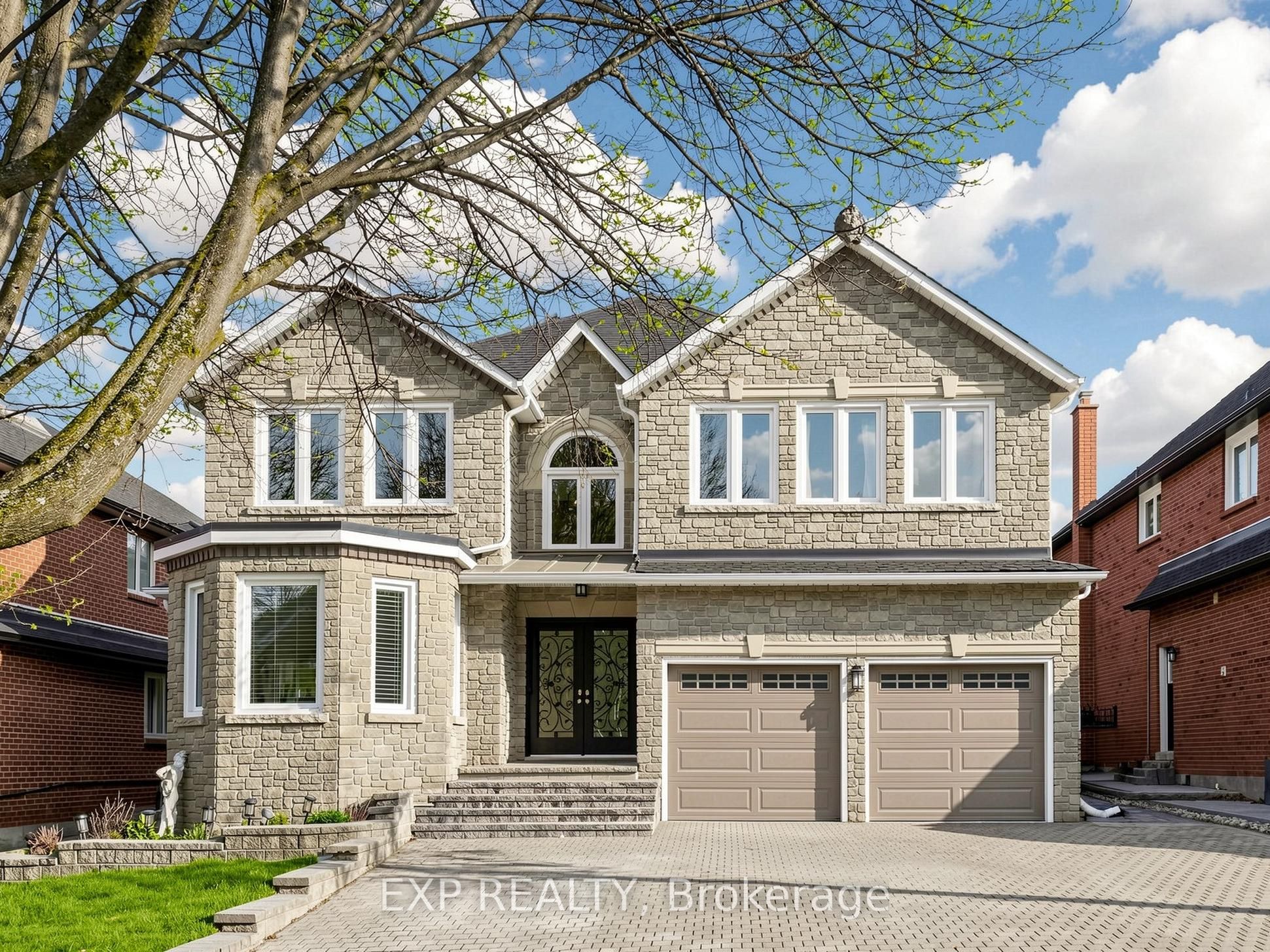 249 Corner Ridge Road, Aurora, ON, L4G 6L6