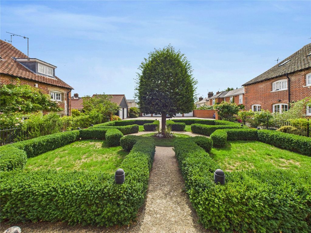 Additional image 2 of 4 bed semi-detached house for saleCrown Place, Woodbridge, Suffolk IP12