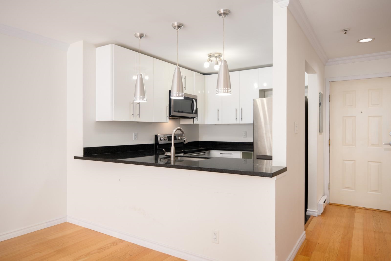 Additional image 3 of 101-965 15th Avenue W, Vancouver, BC, V5Z 1S1