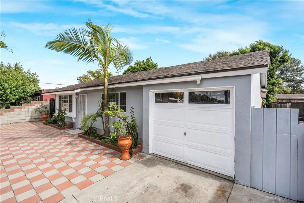 180 E 69th, Long Beach, CA 90805 photo 2