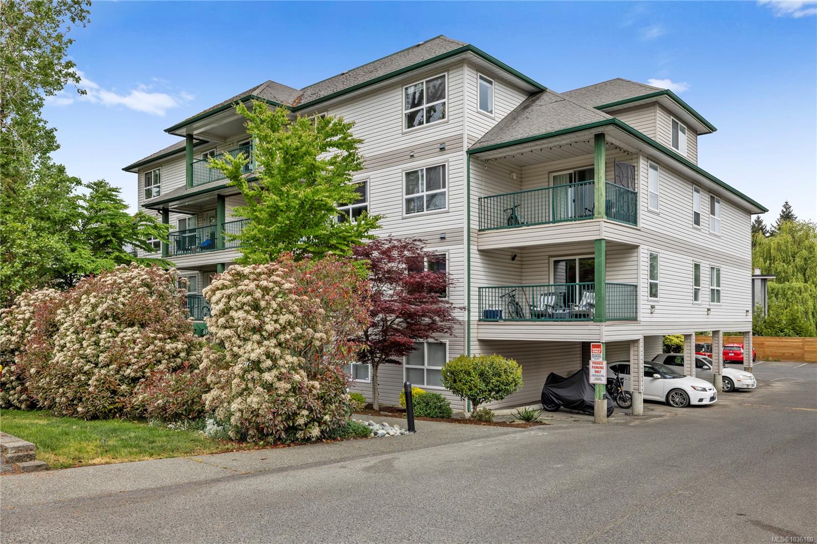 302-690 Third Street, Nanaimo, BC, V9R 1W8