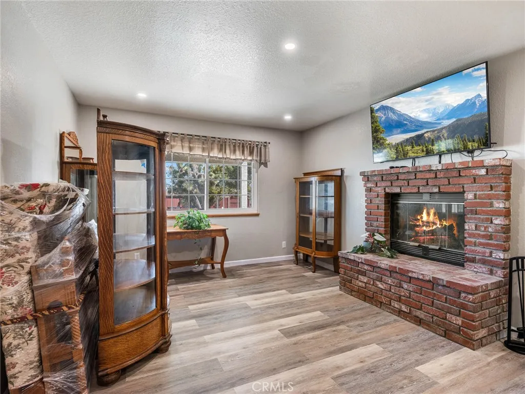 Additional image 14 of 12190 Mission St, Oak Hills, CA 92344