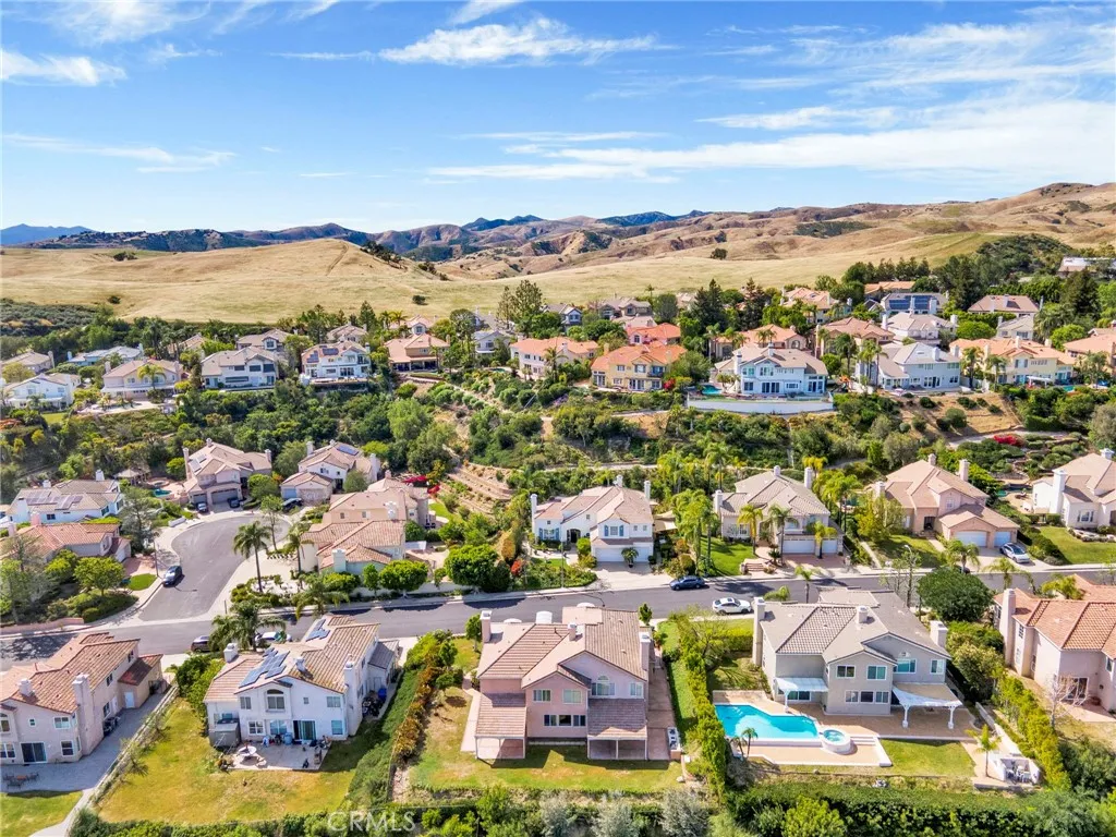 Additional image 2 of 5936 Vista De La Luz, Woodland Hills, CA 91367