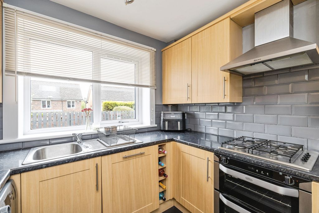 Additional image 6 of 3 bed flat for saleEaster Drylaw Drive, Edinburgh EH4