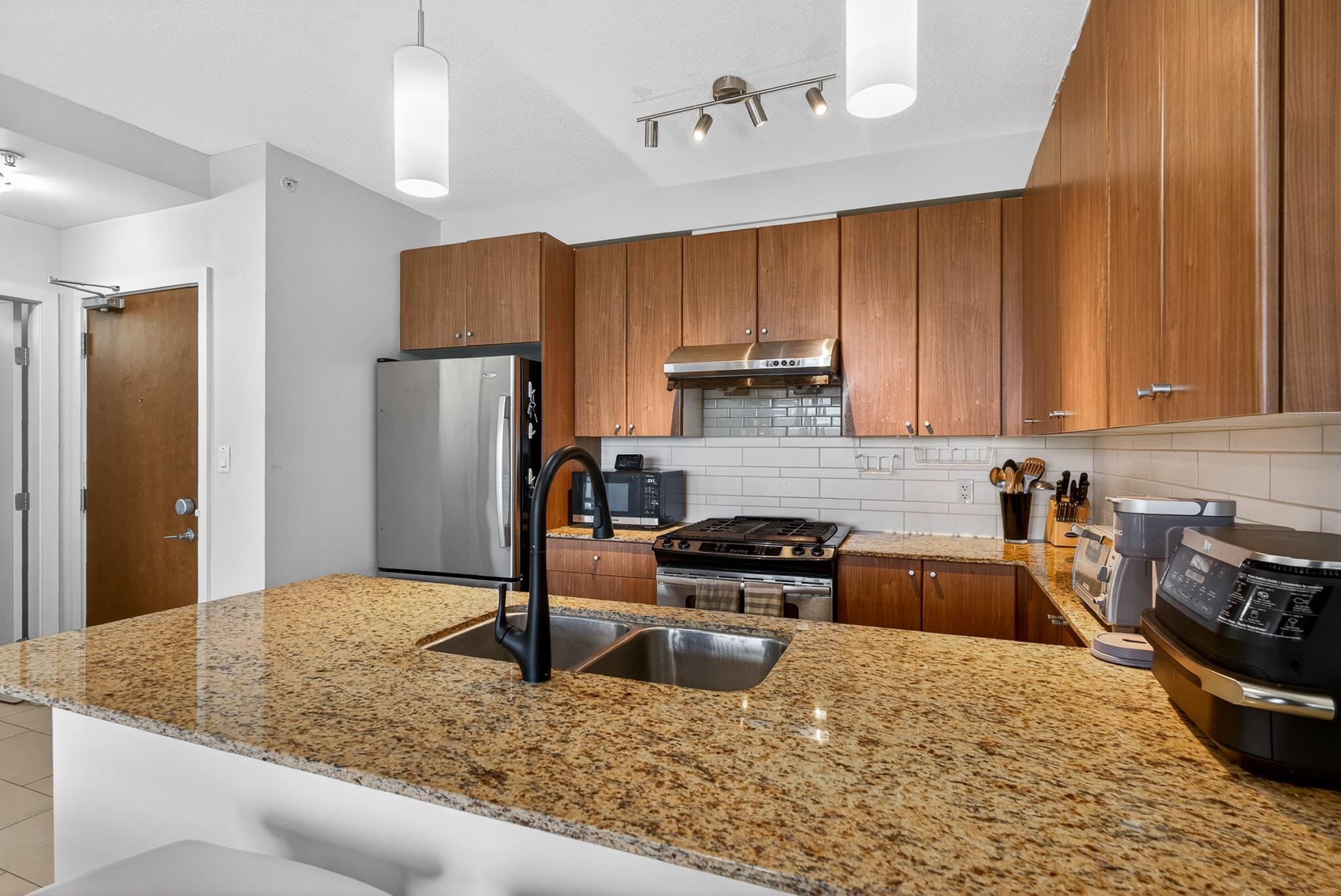Additional image 3 of 1401-280 Ross Drive, New Westminster, BC, V3L 0C2