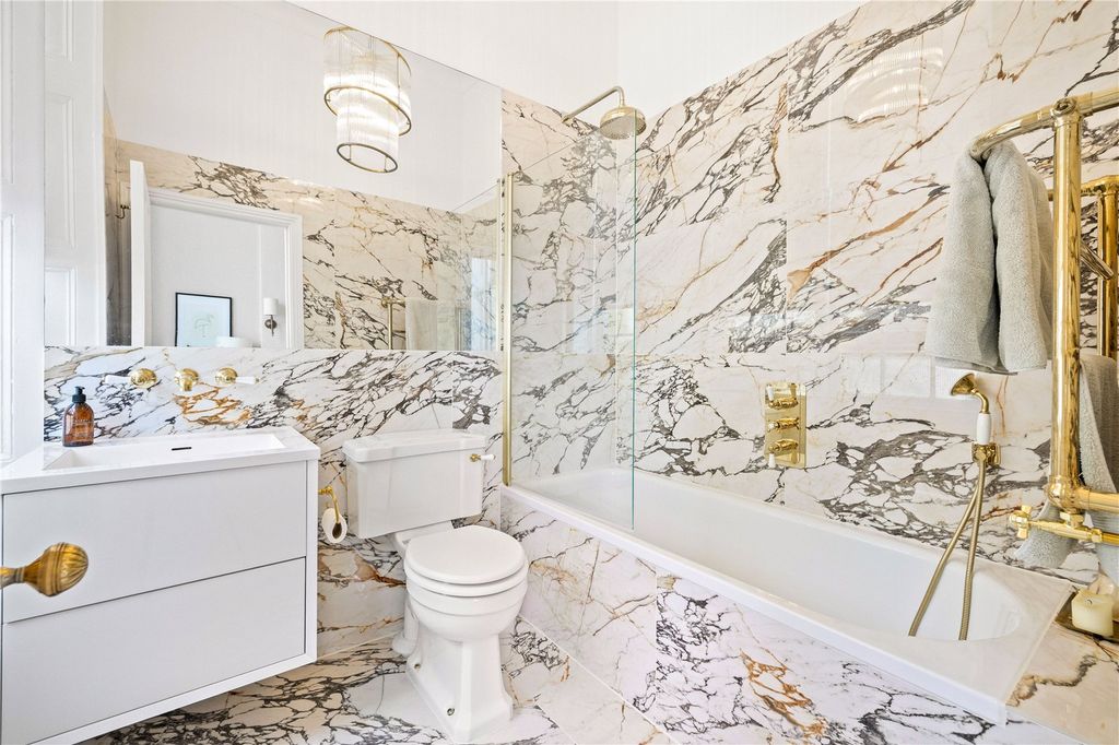 Additional image 5 of 2 bed flat for saleBrunswick Terrace, Hove, East Sussex BN3