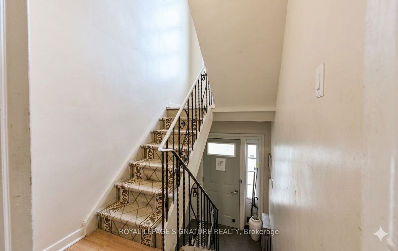 Additional image 5 of 226 Bicknell Avenue, Toronto, ON, M6M 4G9