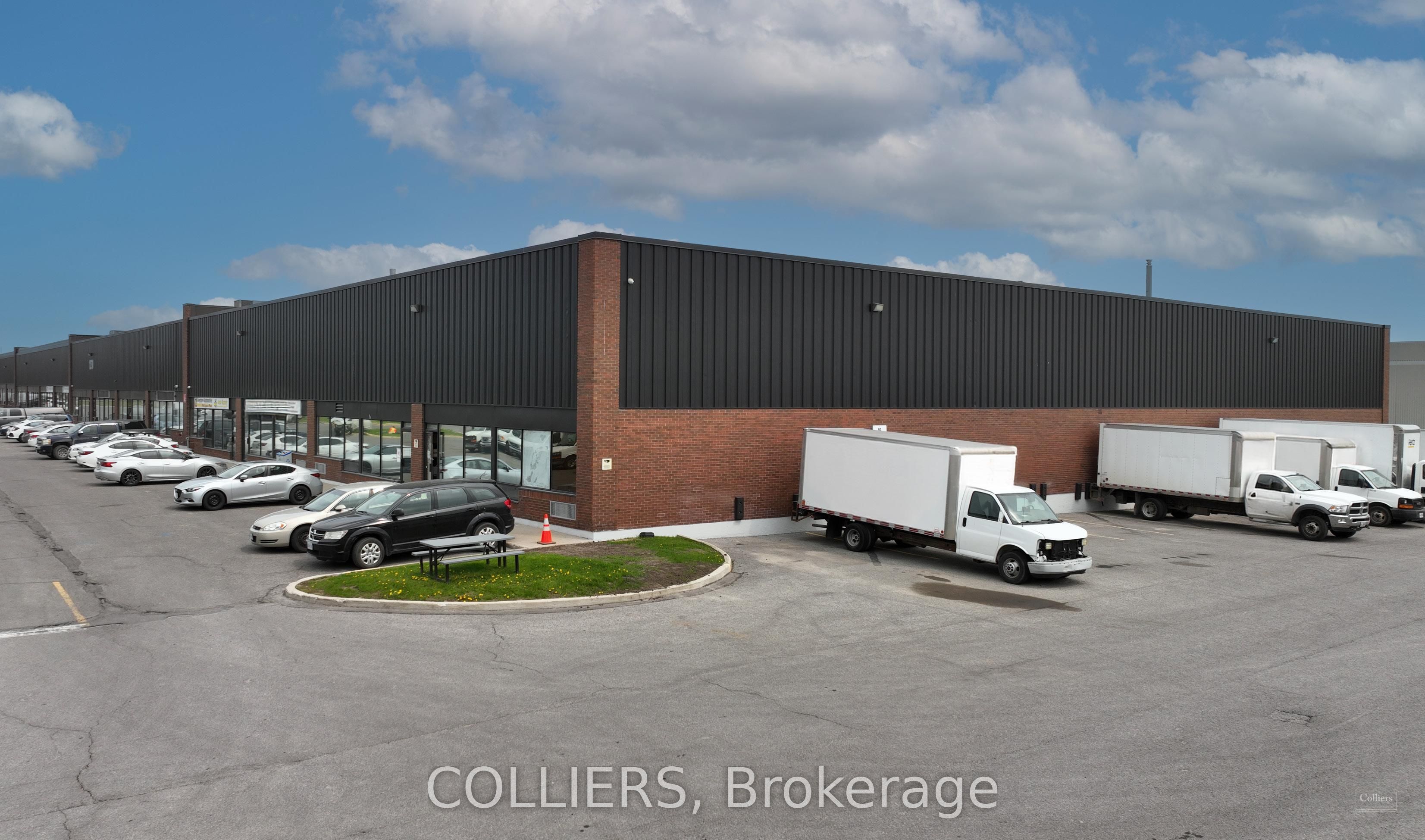 401-404-1230 Old Innes Road, Ottawa, ON, K1B 3V3