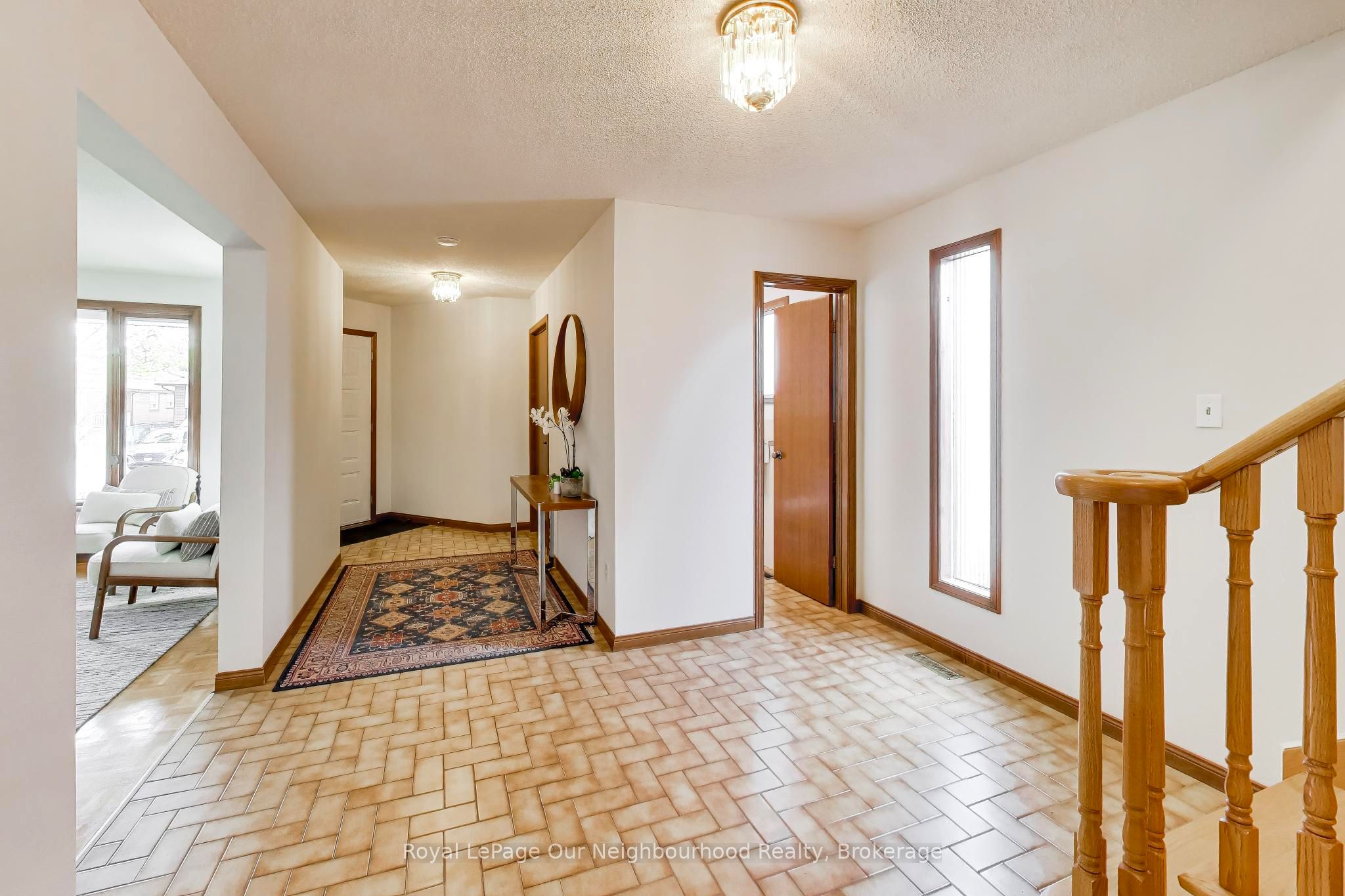 Additional image 5 of 32 Madawaska Avenue, Toronto, ON, M2M 2P9