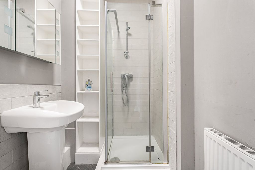 Additional image 10 of 1 bed flat for saleLansdown Crescent, Cheltenham GL50