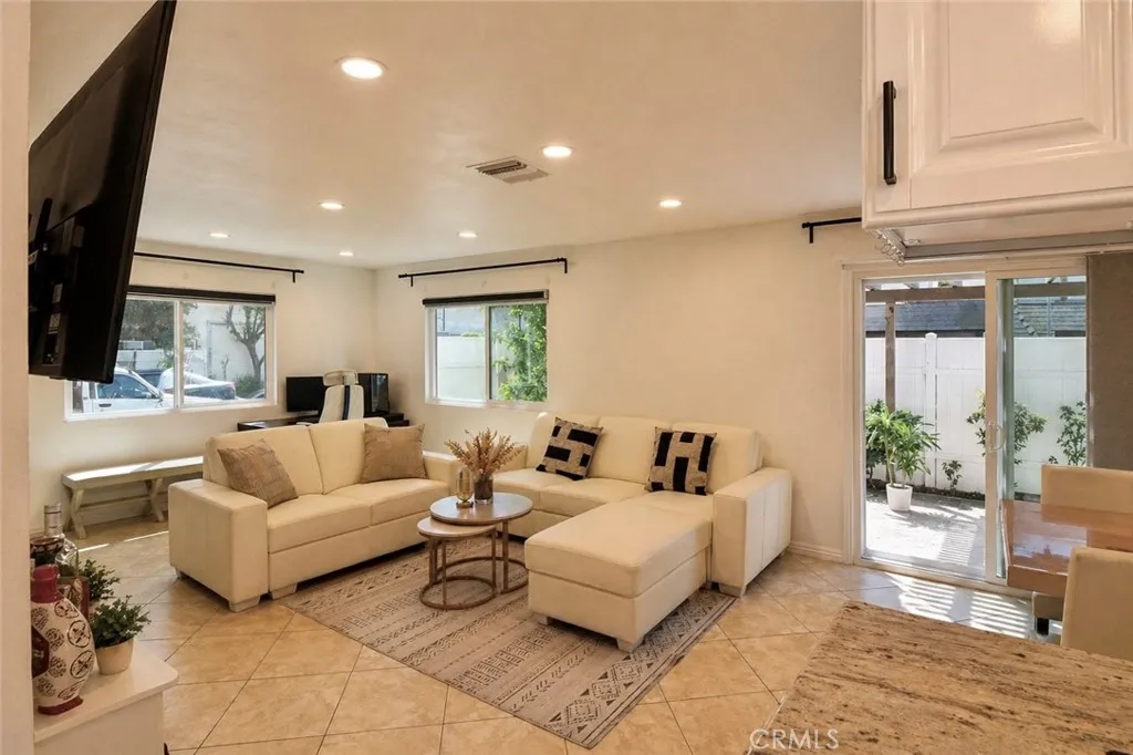 Additional image 6 of 128 Fairview Street Unit 1, Santa Ana, CA 92704