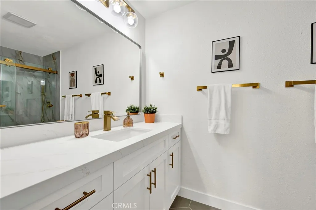 Additional image 10 of 4040 Via Marisol Unit 121, Los Angeles, CA 90042