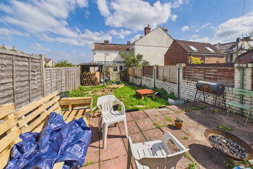Additional image 30 of 7 bed terraced house for saleGloucester Road, Horfield, Bristol BS7