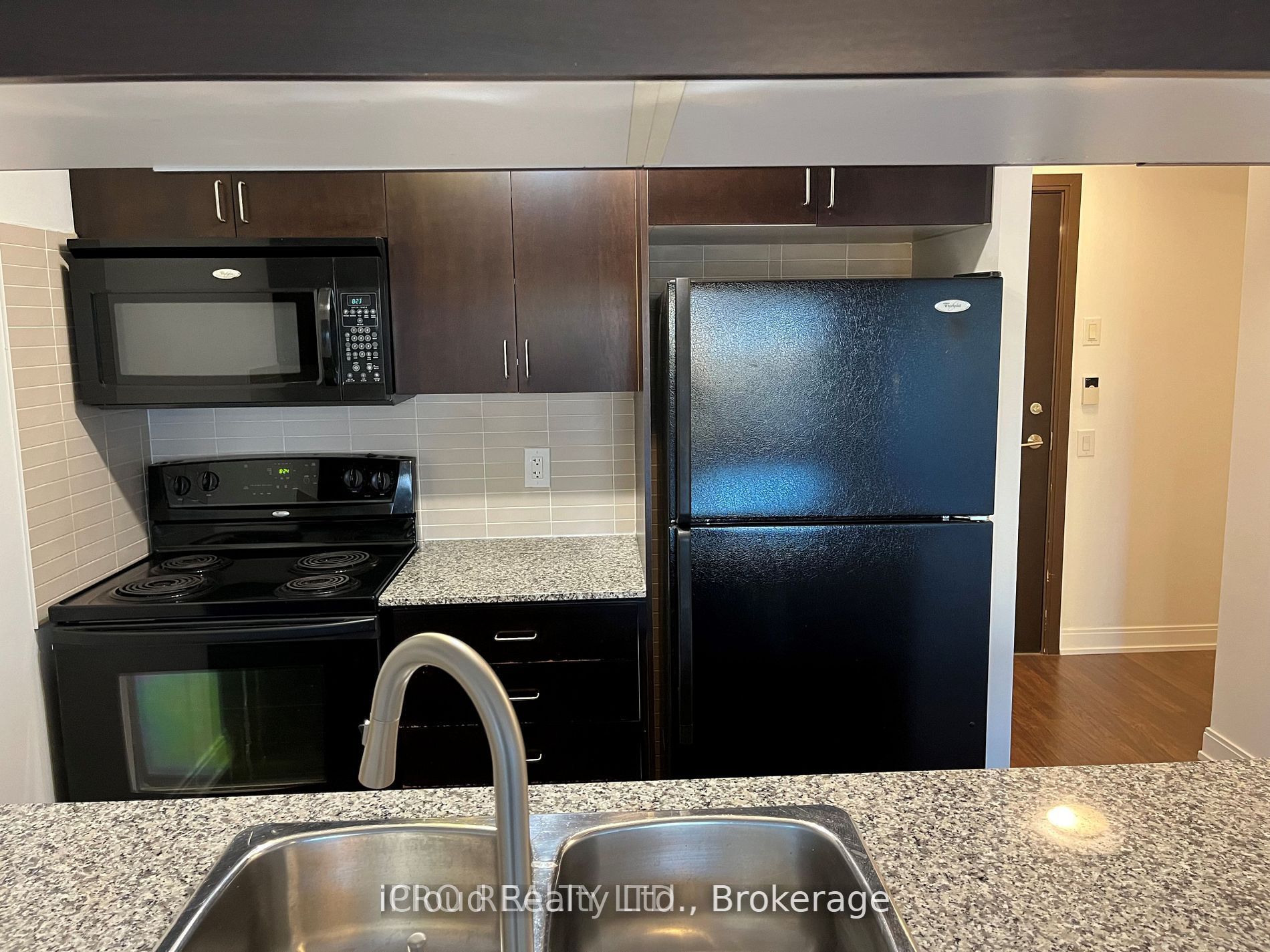 Additional image 3 of 1047-25 Viking Lane, Toronto, ON, M9B 0A1