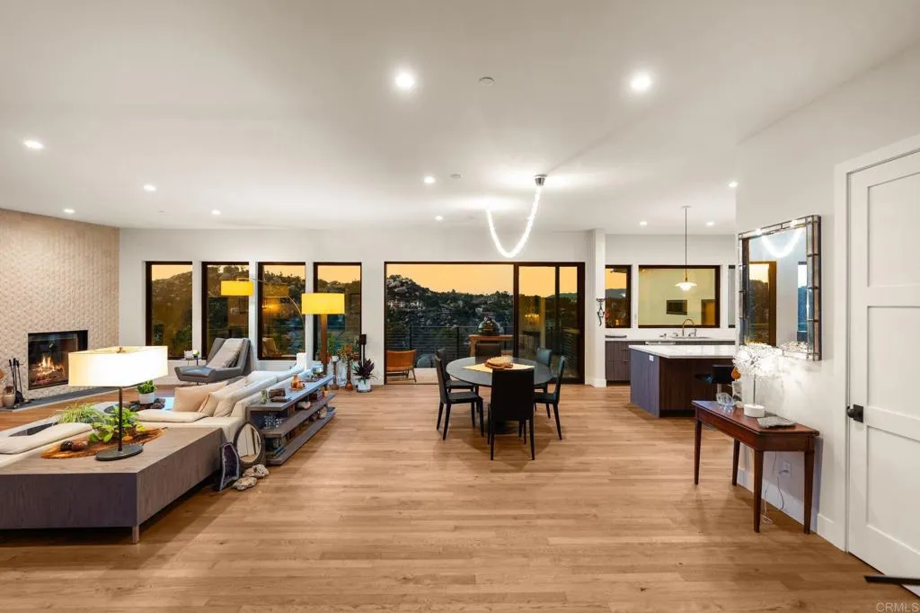 Additional image 84 of 10042 Tall Oak Dr, Escondido, CA 92026