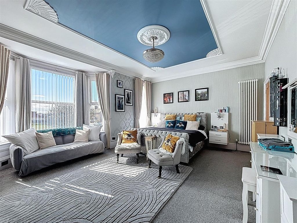 Additional image 24 of 6 bed terraced house for saleEastgate, Hornsea HU18