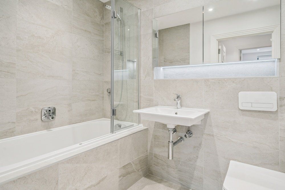 Additional image 12 of 2 bed flat for saleGlen Island, Taplow, Maidenhead, Buckinghamshire SL6