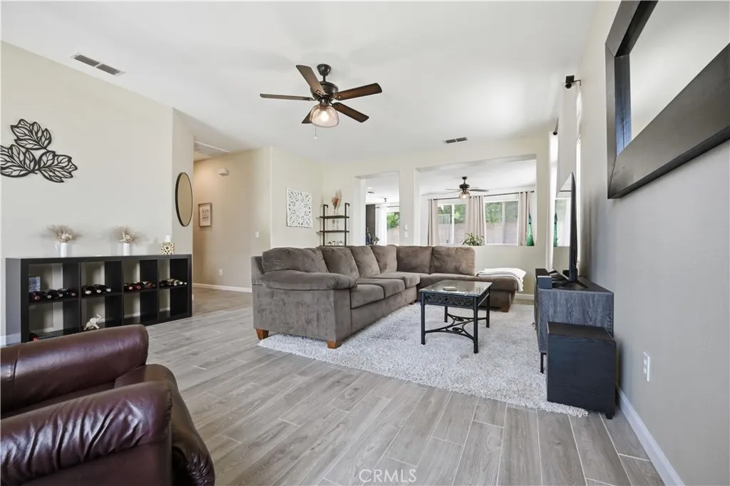 3563 Santiago Ave, Merced, CA 95348 photo 5