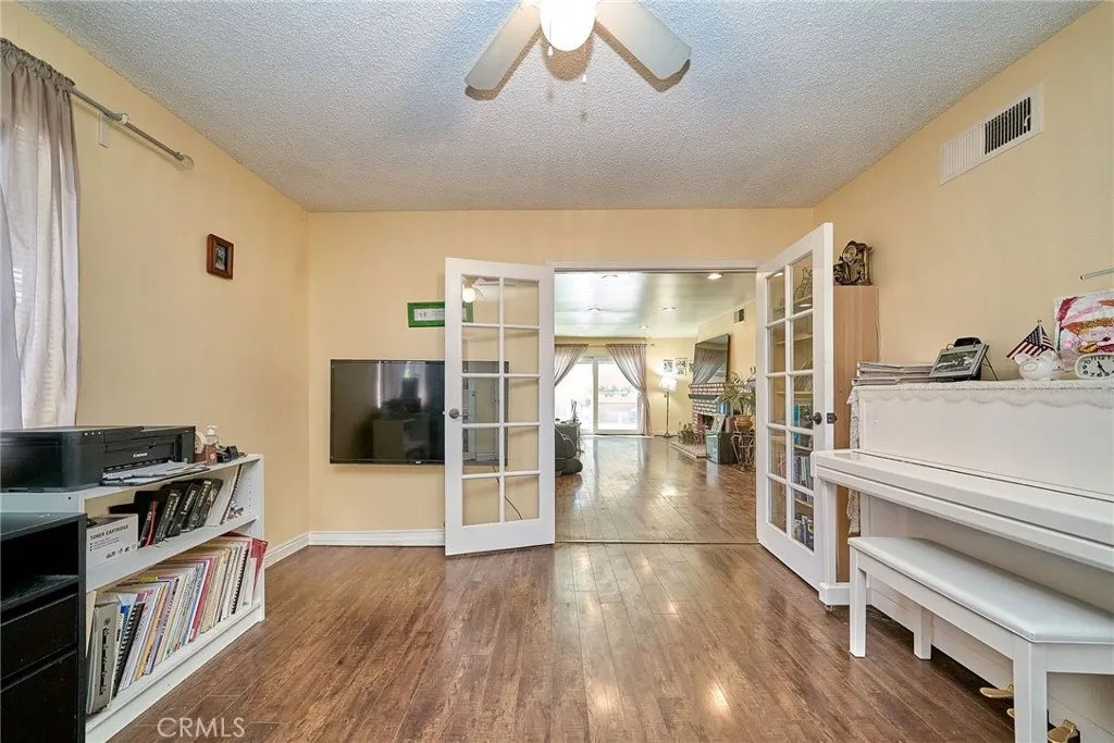 Additional image 17 of 20951 Gault St, Canoga Park, CA 91303