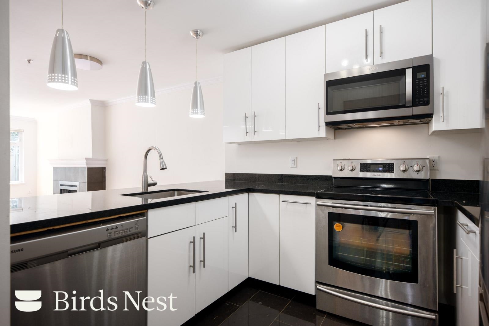 101-965 15th Avenue W, Vancouver, BC, V5Z 1S1