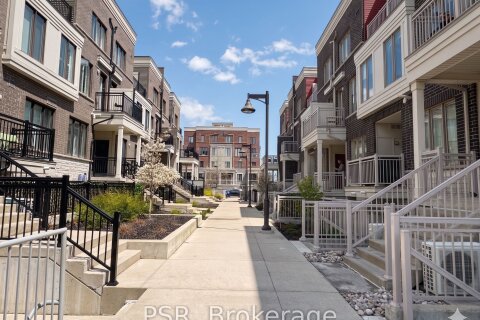 Additional image 7 of 2-120 Long Branch Avenue, Toronto, ON, M8W 0B1