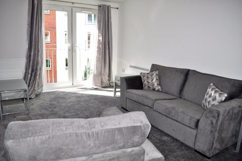 4 Elmira Way, Salford Quays, Salford M5