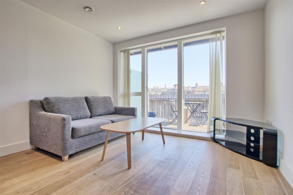 Additional image 3 of 1 bed flat for saleKingsley Walk, Cambridge CB5