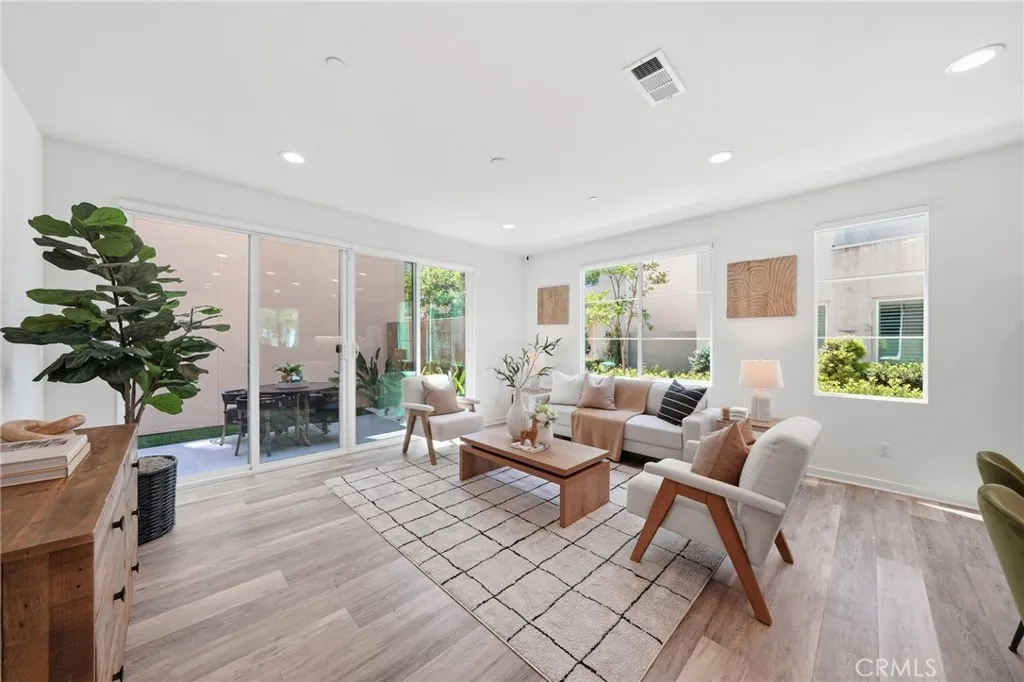 Additional image 2 of 560 Cultivate, Irvine, CA 92618