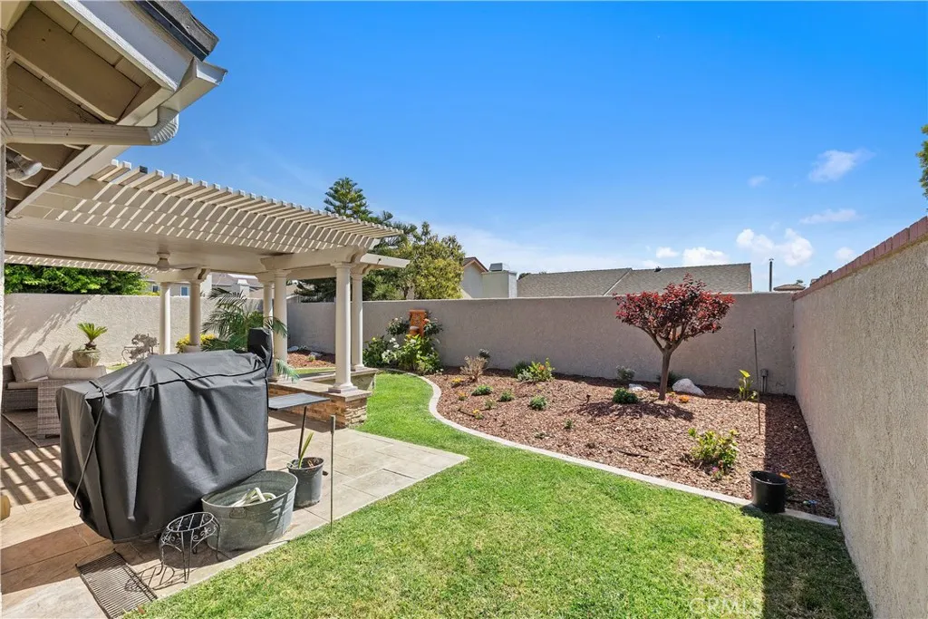 Additional image 81 of 31 Columbus, Irvine, CA 92620