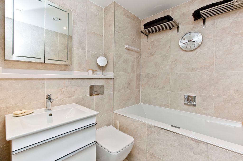 Additional image 18 of 3 bed flat for saleDonaldson Crescent, Wester Coates, Edinburgh EH12