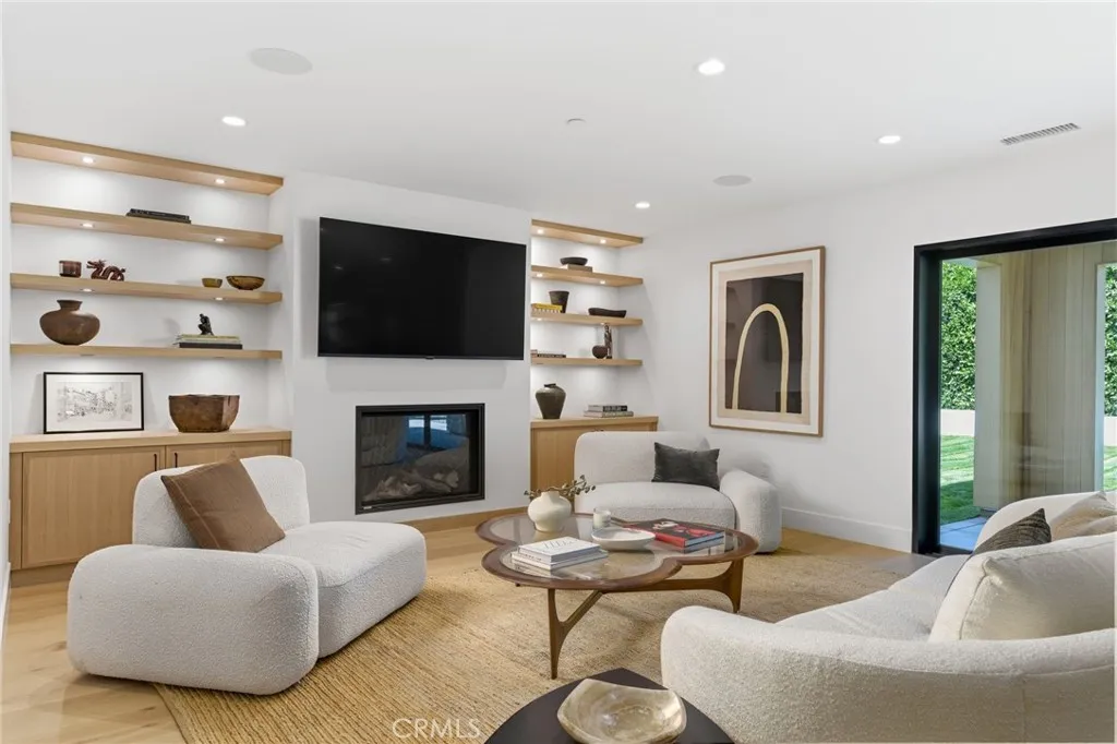 Additional image 41 of 3024 Country Club Dr, Costa Mesa, CA 92626