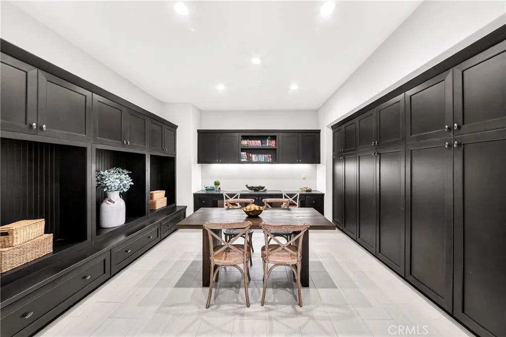 Additional image 30 of 109 Andirons, Irvine, CA 92602