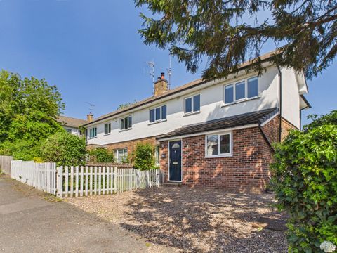 Elmswood Gardens, Sherwood, Nottingham NG5