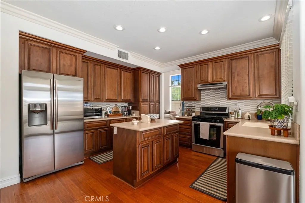 Additional image 12 of 908 N Temescal Cir, Corona, CA 92879
