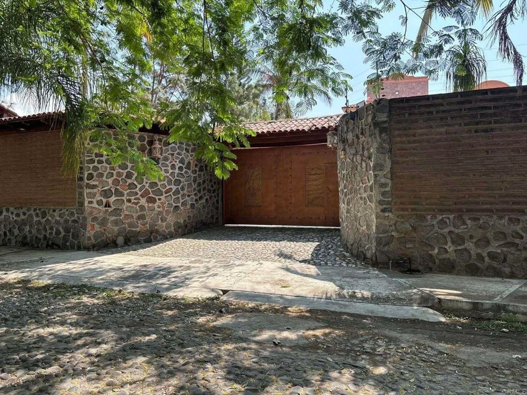 11 Calle Ceiba, Unknown, CA 28964